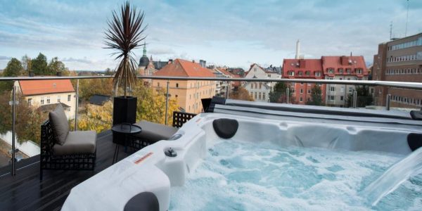 Hotell med Jacuzzi på Rummet Norrköping